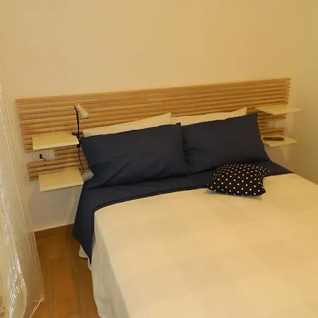 Bed & Breakfast Travellers-3